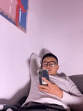 lixiaoshuai8 online show from November 24, 4:45 am