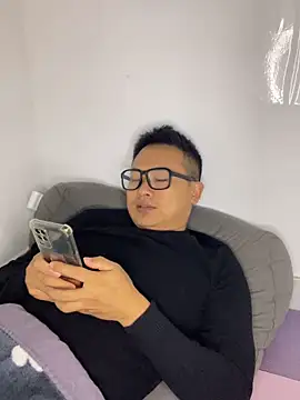 lixiaoshuai8 online show from November 28, 5:21 am