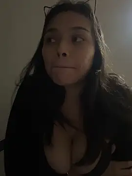 adry moon666 online show from December 12, 8:14 am