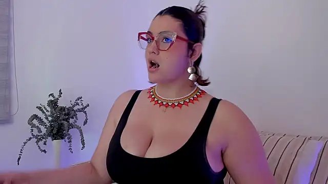 Candelariia  online show from March 22, 5:31 pm