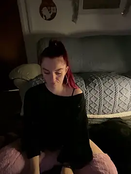 Snapshot of Stoner_BarbieXX chatting on December 23, 10:23 pm Stoner BarbieXX online show from December 23, 10:23 pm