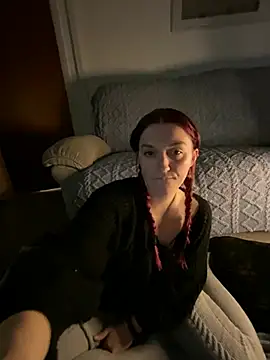 Snapshot of Stoner_BarbieXX chatting on December 26, 10:20 pm Stoner BarbieXX online show from December 26, 10:20 pm