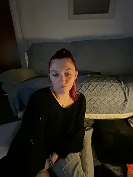 Snapshot of Stoner_BarbieXX chatting on January 3, 10:51 pm Stoner BarbieXX online show from January 3, 10:51 pm