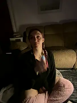 Snapshot of Stoner_BarbieXX chatting on March 5, 10:54 pm Stoner BarbieXX online show from March 5, 10:54 pm