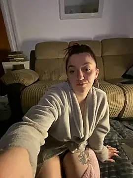 Snapshot of Stoner_BarbieXX chatting on March 13, 11:05 pm Stoner BarbieXX online show from March 13, 11:05 pm