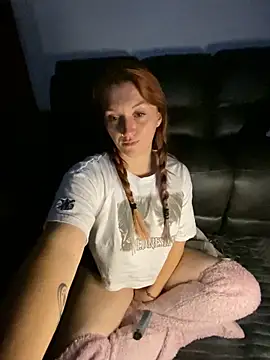 Snapshot of Stoner_BarbieXX chatting on September 10, 9:26 pm Stoner BarbieXX online show from September 10, 9:26 pm