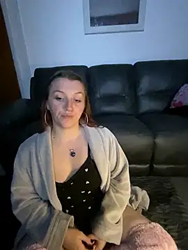 Snapshot of Stoner_BarbieXX chatting on September 19, 9:37 pm Stoner BarbieXX online show from September 19, 9:37 pm