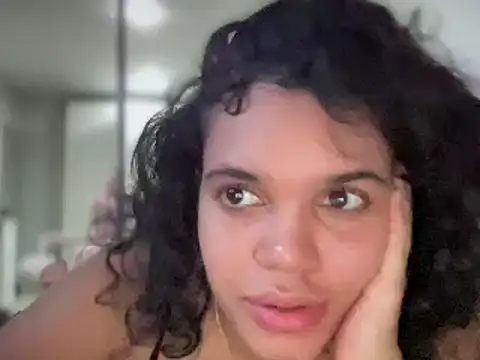 Snapshot of brithneysquirt chatting on February 14, 6:29 pm brithneysquirt online show from February 14, 6:29 pm