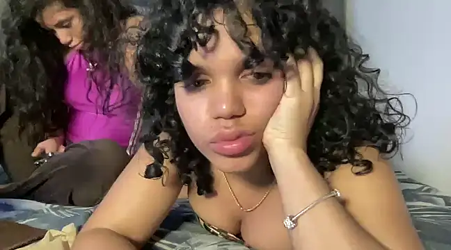 Snapshot of brithneysquirt chatting on February 23, 11:14 pm brithneysquirt online show from February 23, 11:14 pm