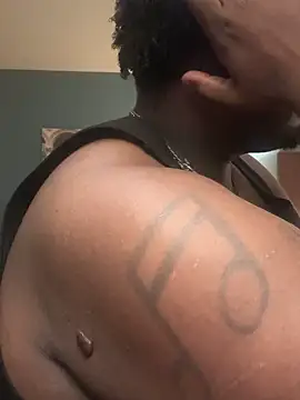 Snapshot of BigBossaNova69 chatting on November 13, 6:01 am BigBossaNova69 online show from November 13, 6:01 am