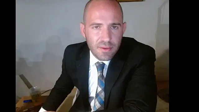 Snapshot of TheNakedPreacher chatting on December 11, 8:36 am TheNakedPreacher online show from December 11, 8:36 am