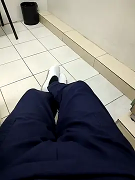 gatmoreno1 online show from September 23, 4:43 pm