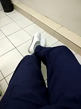 gatmoreno1 online show from October 2, 4:25 pm