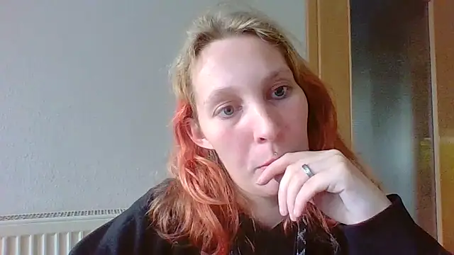 Bunnygirl3107 online show from December 1, 1:27 pm