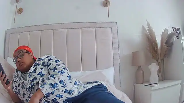 vanilla chocolate23 online show from September 29, 3:39 pm