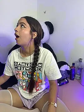 IamSteph13 online show from October 19, 4:02 am