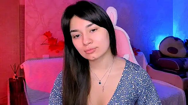 Swee Alicee online show from January 31, 9:59 am