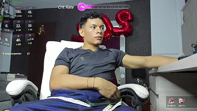 Snapshot of _EUFRATES_ chatting on January 30, 7:37 pm EUFRATES online show from January 30, 7:37 pm