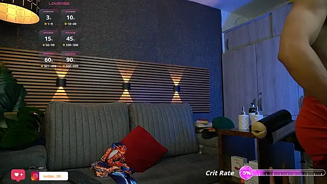 Snapshot of _EUFRATES_ chatting on September 20, 6:09 pm EUFRATES online show from September 20, 6:09 pm