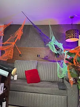 Snapshot of _EUFRATES_ chatting on October 22, 5:34 pm EUFRATES online show from October 22, 5:34 pm