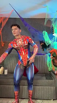 Snapshot of _EUFRATES_ chatting on October 26, 4:57 pm EUFRATES online show from October 26, 4:57 pm