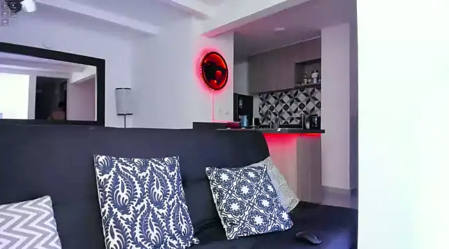 Snapshot of tony_muscle chatting on January 15, 1:34 am tony muscle online show from January 15, 1:34 am