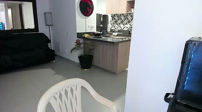 Snapshot of tony_muscle chatting on February 6, 9:53 am tony muscle online show from February 6, 9:53 am