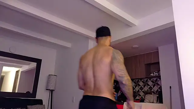 Snapshot of tony_muscle chatting on September 17, 11:17 pm tony muscle online show from September 17, 11:17 pm