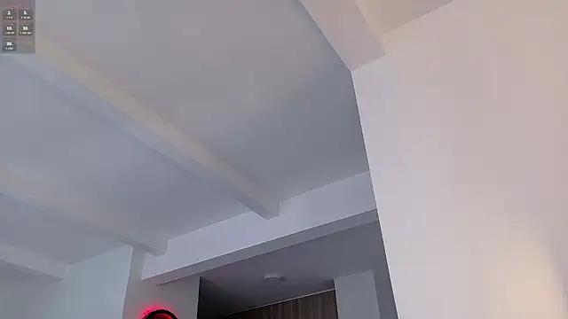 Snapshot of tony_muscle chatting on November 4, 9:58 pm tony muscle online show from November 4, 9:58 pm