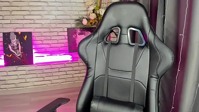 Tonya Gray online show from January 19, 1:21 am