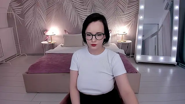 Snapshot of StellaGloww chatting on March 7, 11:29 am StellaGloww online show from March 7, 11:29 am