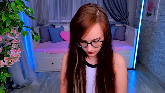 Snapshot of StellaGloww chatting on November 6, 4:30 pm StellaGloww online show from November 6, 4:30 pm