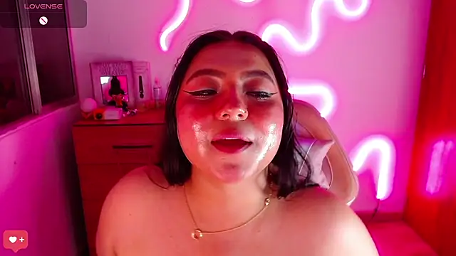 Snapshot of Rebeca_charme21 chatting on February 11, 5:58 am Rebeca charme21 online show from February 11, 5:58 am