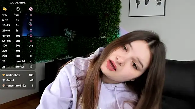 Alice Walters online show from December 5, 6:44 pm