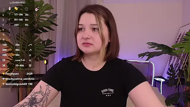 Alice Walters online show from March 1, 10:10 pm