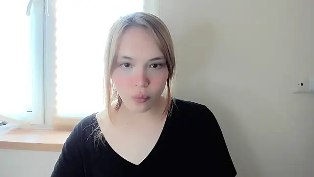 fem to online show from February 14, 9:34 am