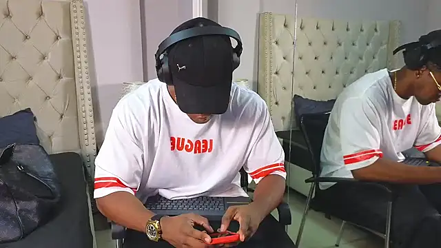 AdonisKnight online show from January 20, 7:46 pm