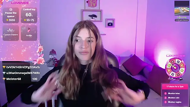 Nora Vennucci online show from December 11, 11:00 pm