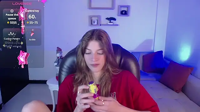 Nora Vennucci online show from December 24, 7:00 pm