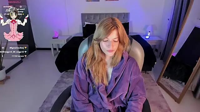 Nora Vennucci online show from February 28, 10:50 pm