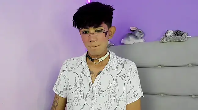 Snapshot of andrew_uwu_ chatting on March 18, 7:53 pm andrew uwu online show from March 18, 7:53 pm