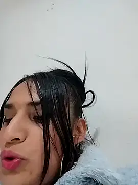 Pussycat 9999 online show from December 30, 8:04 pm