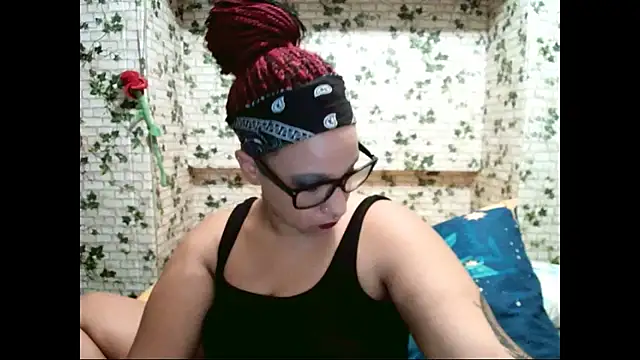 Indian candyXX online show from March 3, 6:55 pm