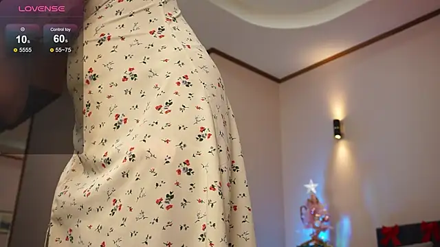 LinaSiren online show from December 20, 6:40 am