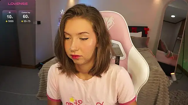 LinaSiren online show from December 27, 6:46 am