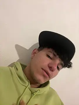 patrick sanzz online show from January 3, 10:08 pm