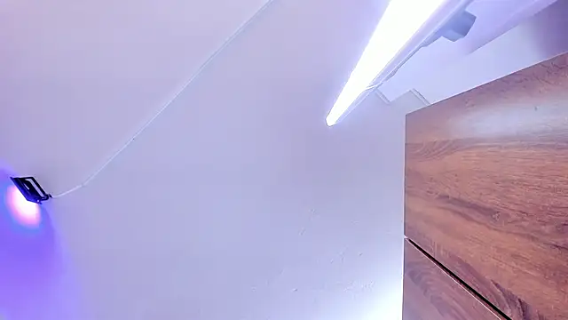 Amy Kiitty  online show from October 4, 1:09 pm