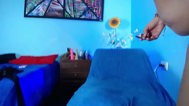 Iivana 19 online show from November 18, 3:49 pm