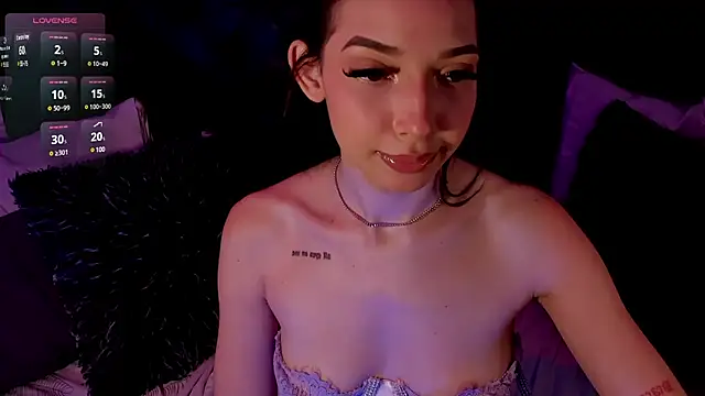 Snapshot of _Chartlotte chatting on January 16, 11:27 pm Chartlotte online show from January 16, 11:27 pm