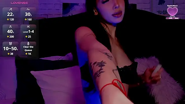 Snapshot of _Chartlotte chatting on January 23, 8:24 pm Chartlotte online show from January 23, 8:24 pm